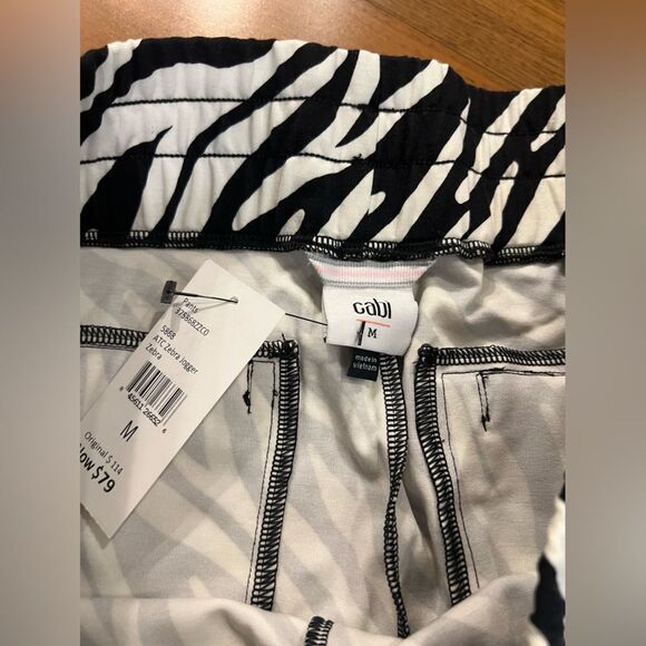 Cabi zebra women’s joggers, size medium NWT - Picture 6 of 11